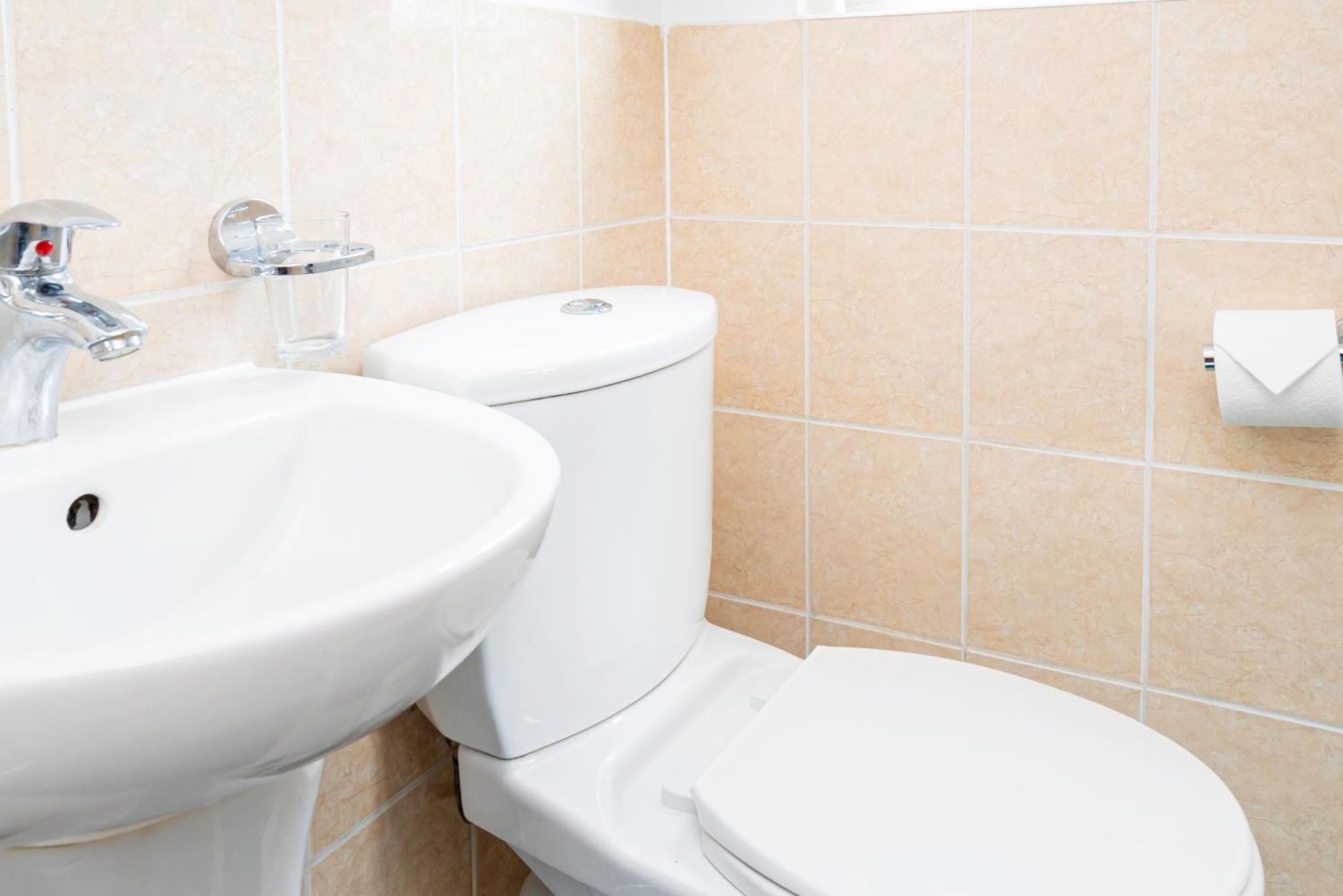 Earley Luxury Ensuite Room With Private Entrance Reading Exterior photo